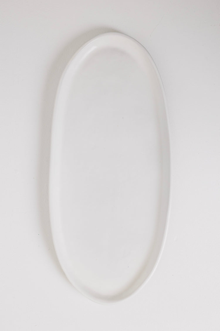 Matte White Oval Lipped Serving Plate Set