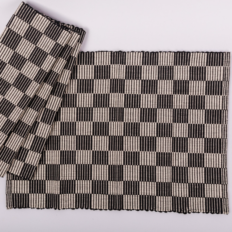 Checkered Woven Cotton Placemat Set