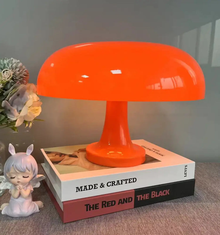 Gloss Mushroom Form Table Lamp