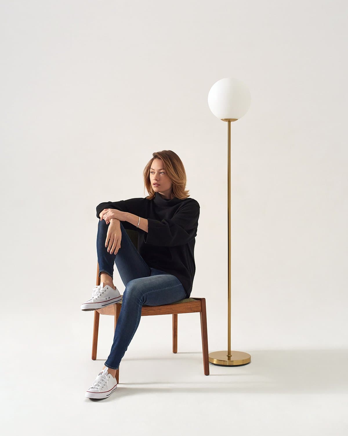 The lamp that quietly holds the room together