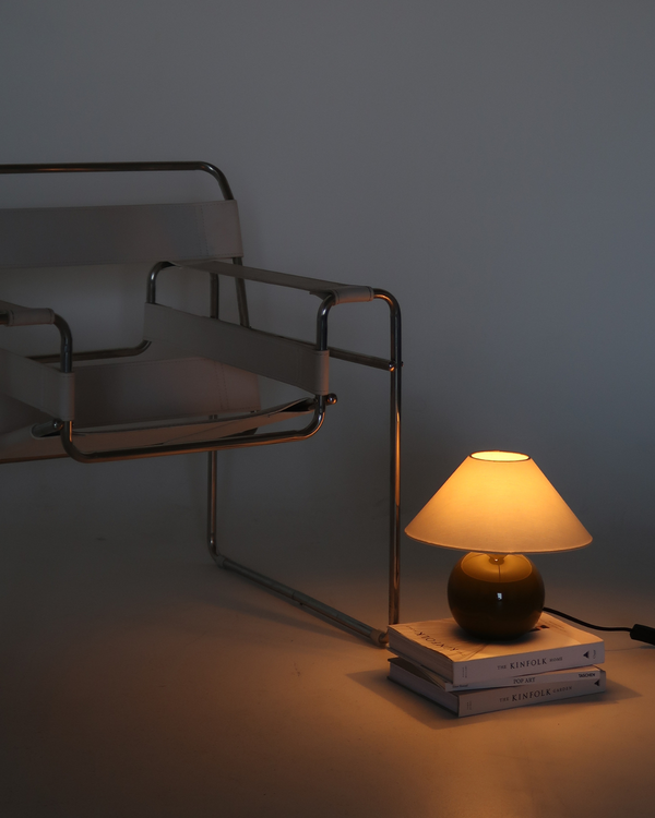 Close-up of hand-thrown stoneware glaze and texture detail — Glossy Ceramic Globe Table Lamp