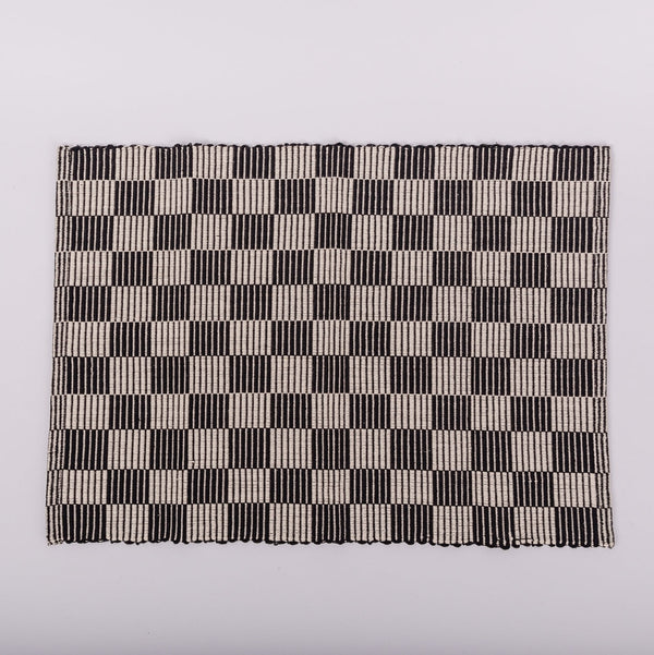 Checkered Woven Cotton Placemat Set