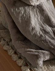 Superplush Faux Fur Cuddle Blanket