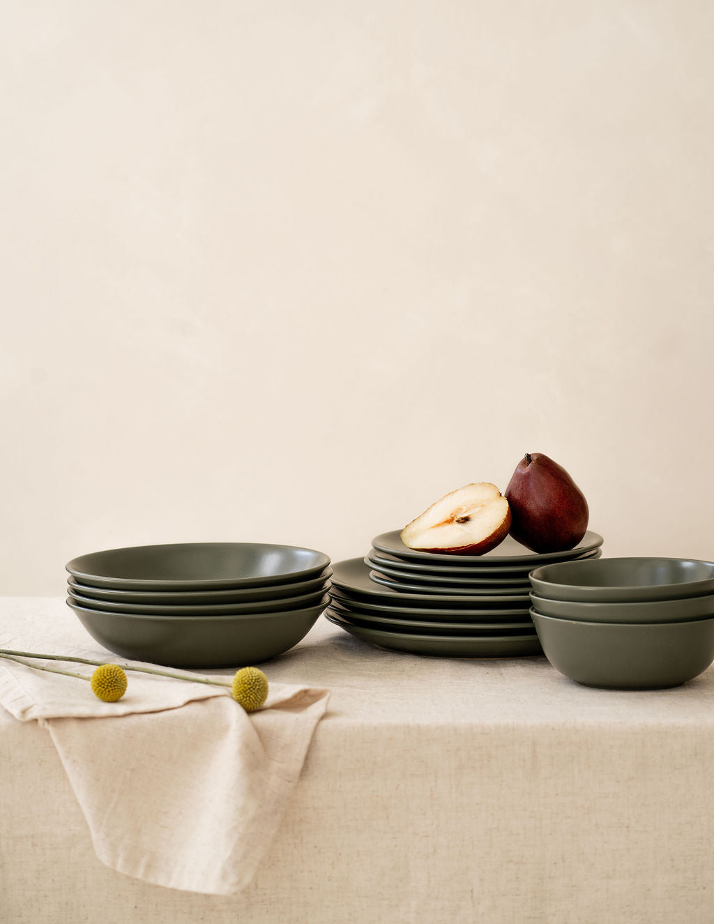 Matte Ceramic Dinnerware Set 16-Piece