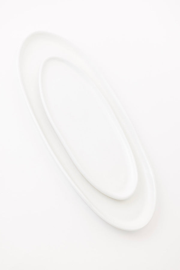 Matte White Oval Lipped Serving Plate Set