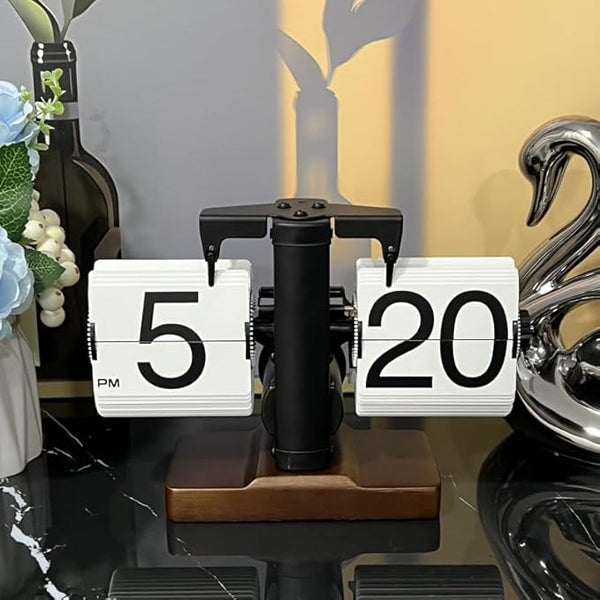 Black desk clock, flip clock with rotating numbered cards