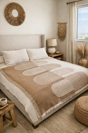 Arch Pattern Woven Throw Blanket