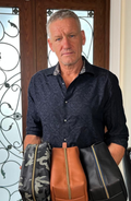 Leather-Grain Zip Toiletry Bag