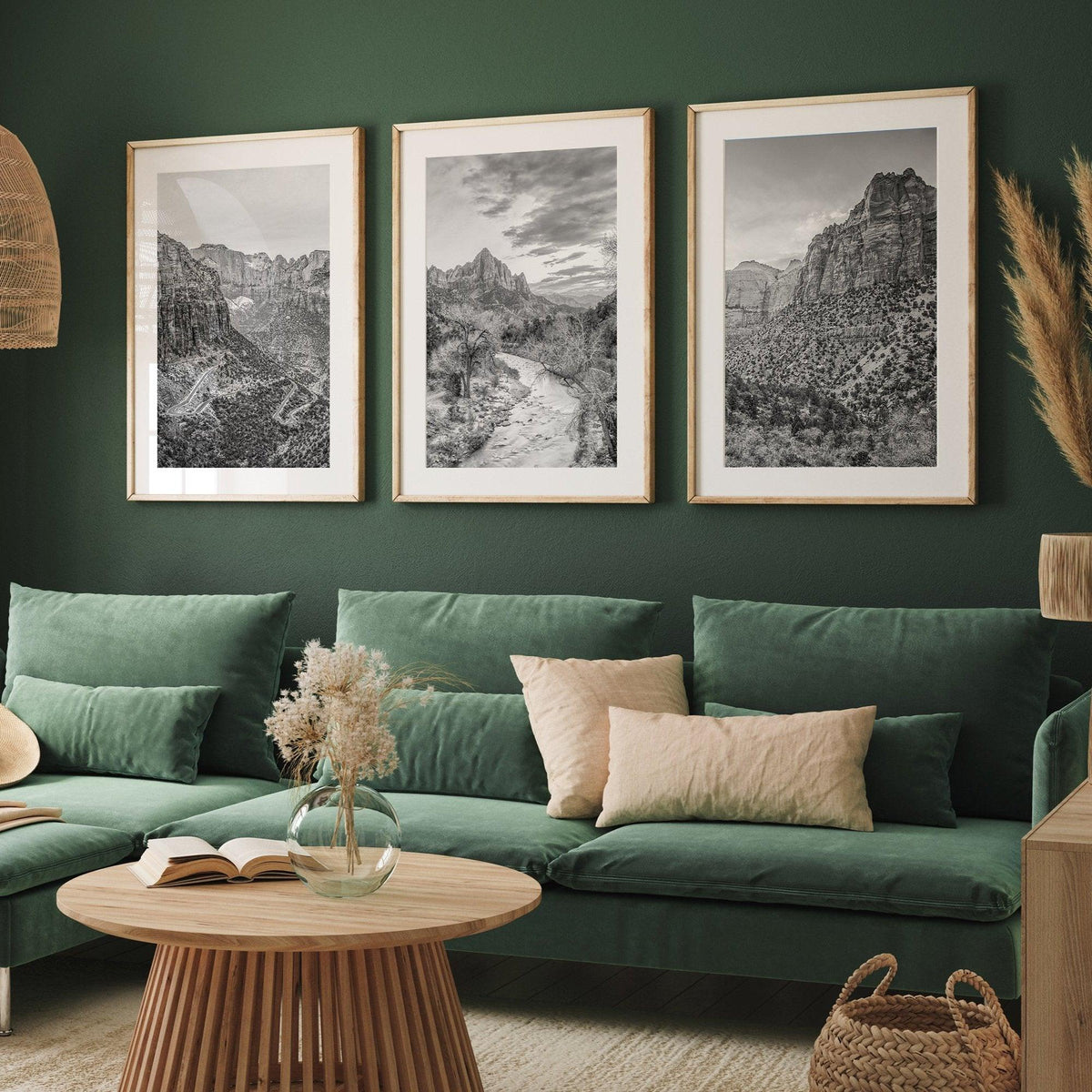 A wall that quietly holds a whole landscape