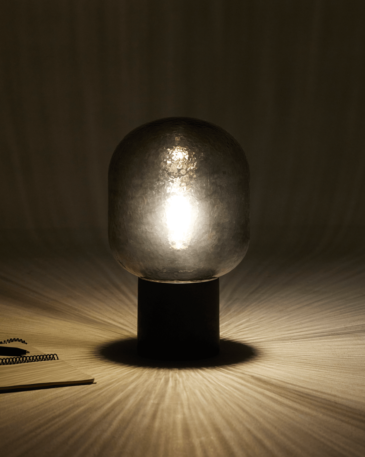 The lamp that quietly changes the whole room