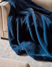 Superplush Faux Fur Cuddle Blanket