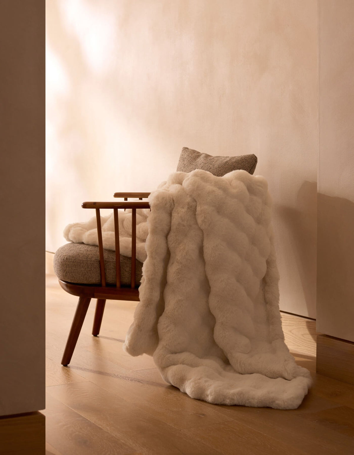 Bubble Textured Faux Fur Blanket
