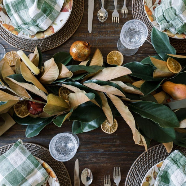 Green Faux Magnolia Leaf Garland garland, linear strand