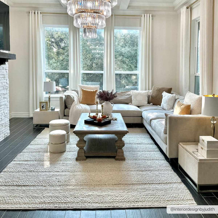 Hand-Woven Flatweave Wool Rug