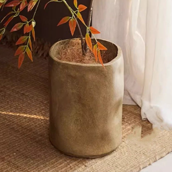 Magnesium Clay Cylinder Planter