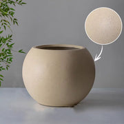 Globe-Form Magnesium Clay Planter