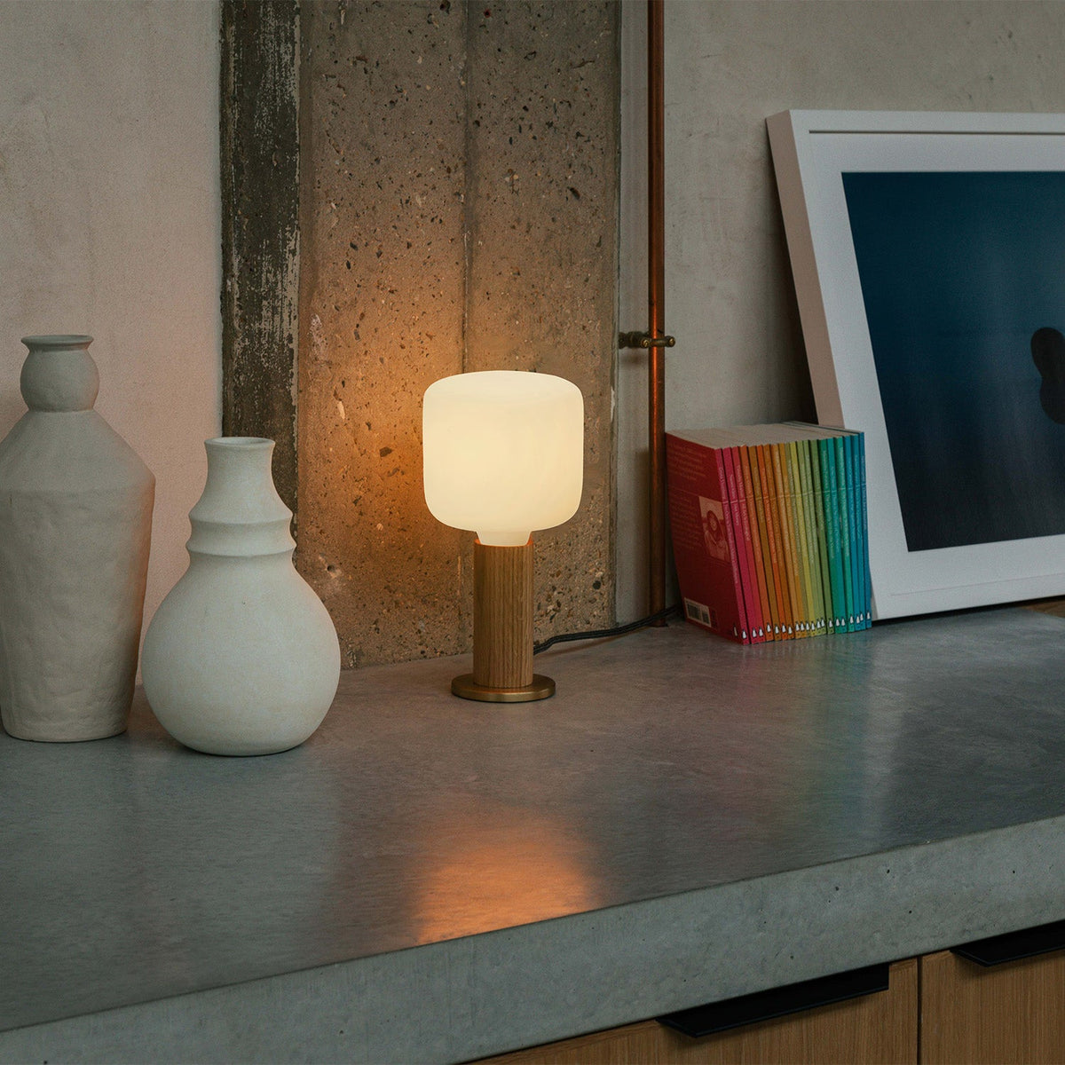 Oak Knuckle Table Lamp with Oblo LED Bulb