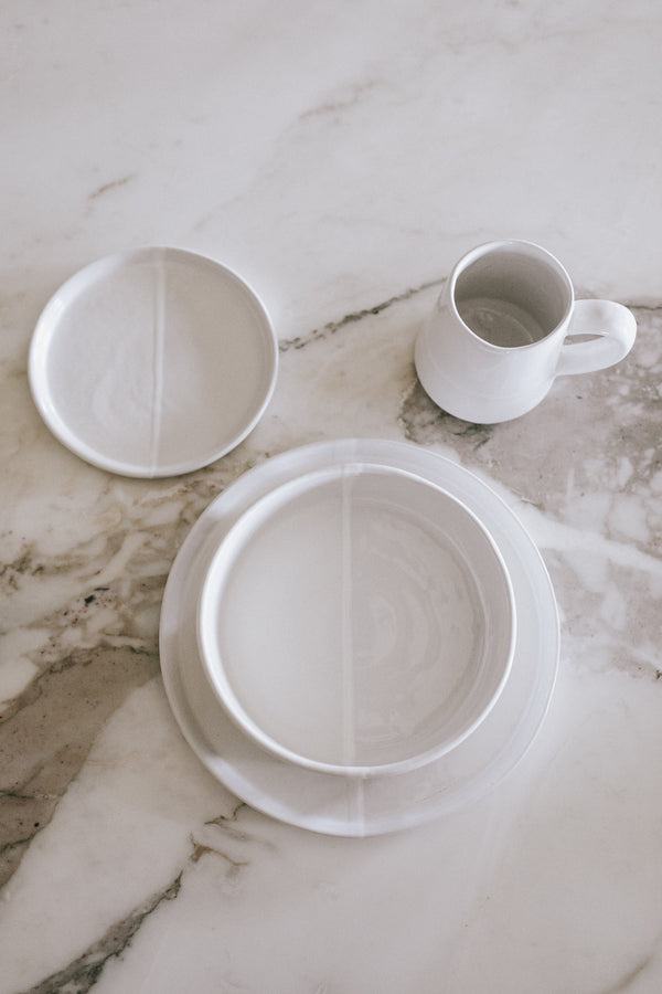 Two-Tone Stoneware Coffee Mug Set