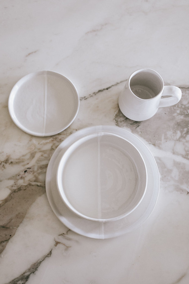 Two-Tone Stoneware Coffee Mug Set