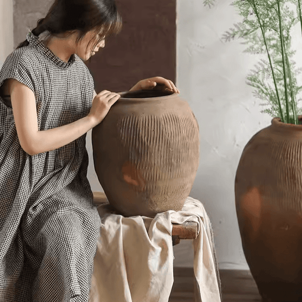 Scored Terracotta Blend Round Planter