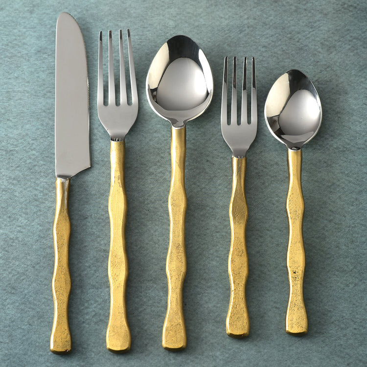 Hammered Handle Flatware Place Setting