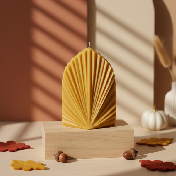 Sculpted Palm Leaf Soy Candle