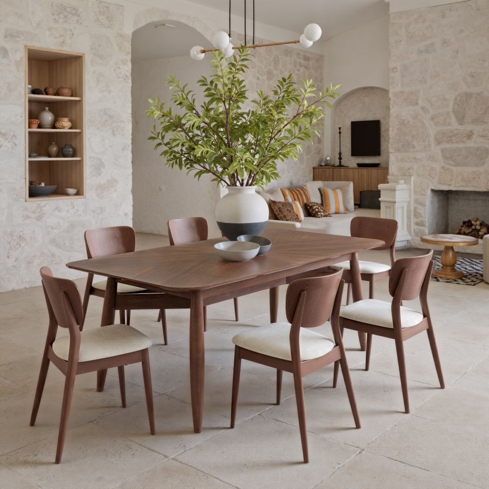 The table that holds the whole evening together
