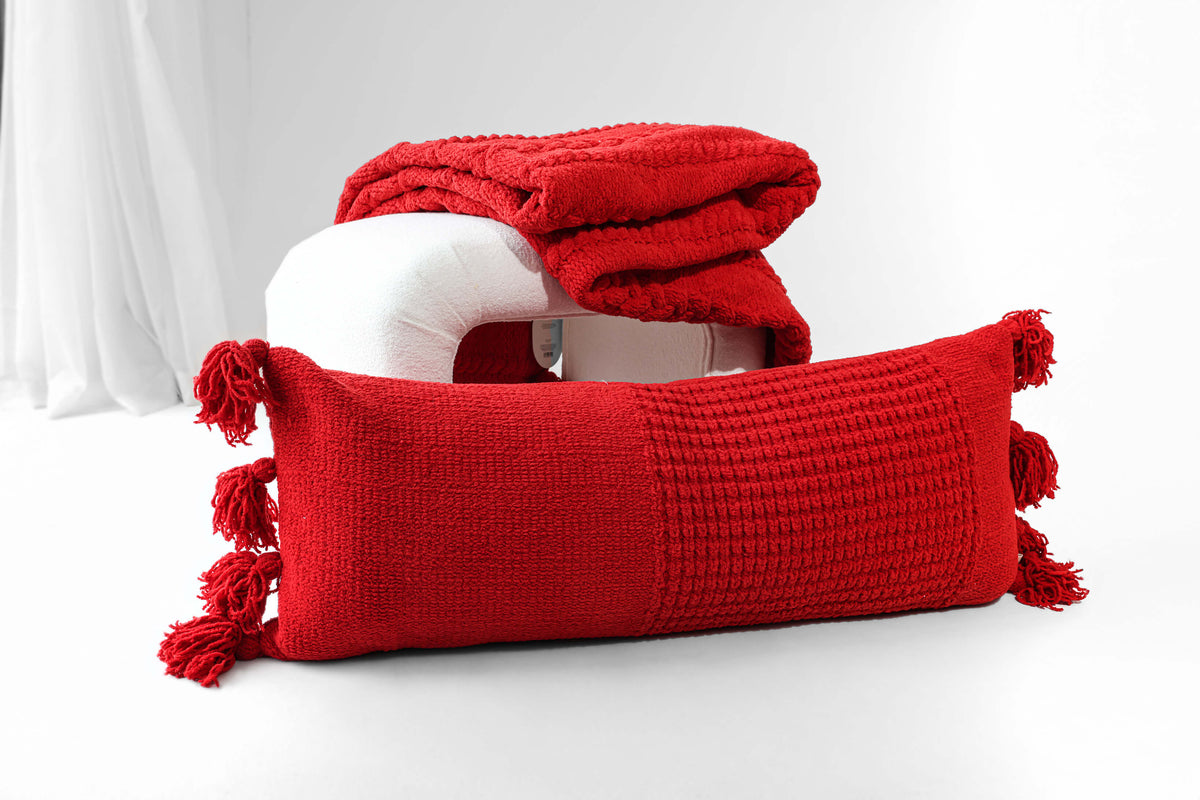 The lumbar that makes a long sofa feel intentional
