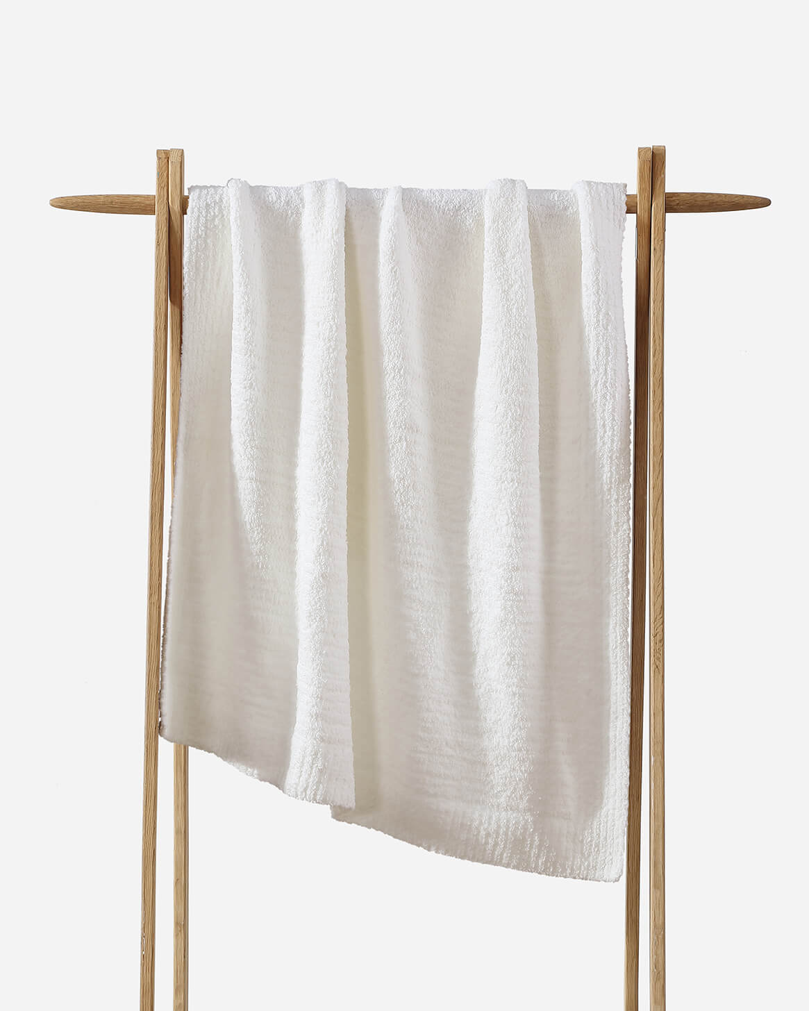 The quieter throw that goes everywhere with you