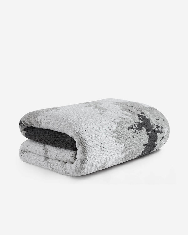 Pixel Pattern Plush Comforter