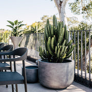 Wide-Rim Lightweight Round Planter