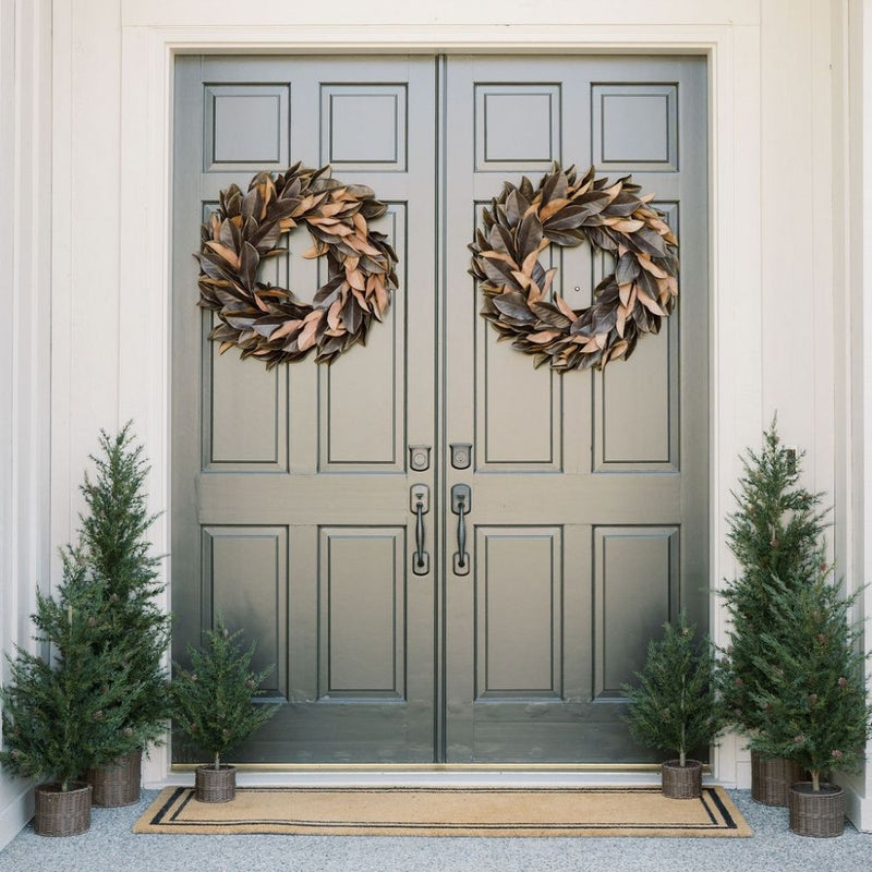 Two brown wreaths, circular wreath