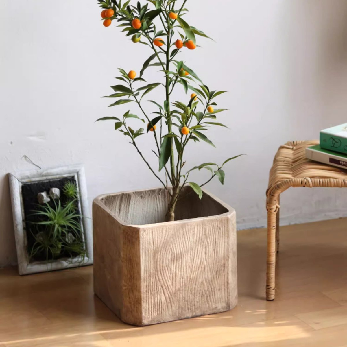 The pot that holds its own ground