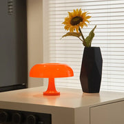 Gloss Mushroom Form Table Lamp