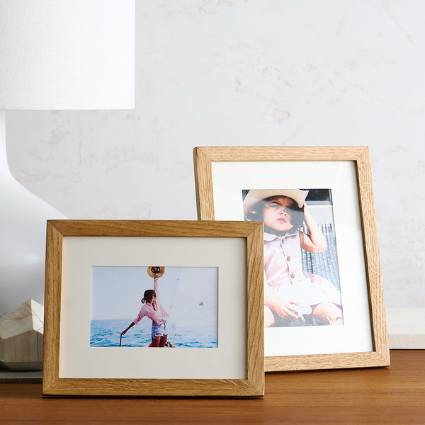 Oak-Grain Matted Picture Frame