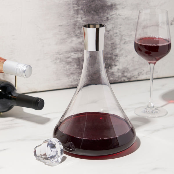 Clear Irving decanter, tapered