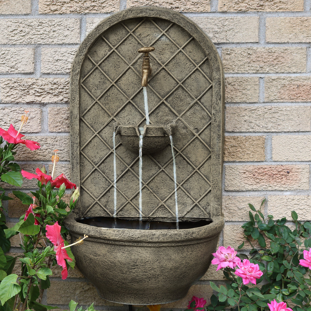 The quiet thing your garden wall was missing