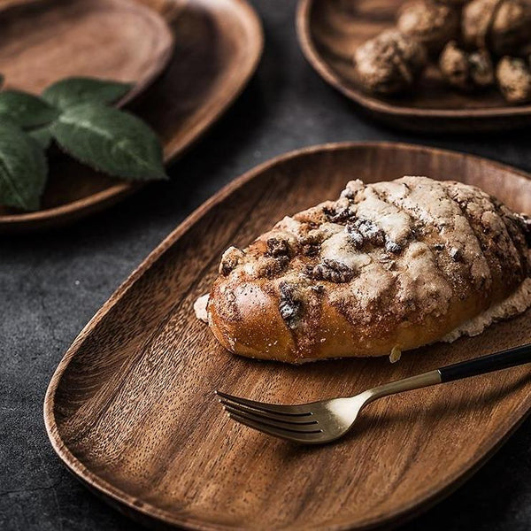 Close-up of material and construction detail — Oval Wood Serving Board Set