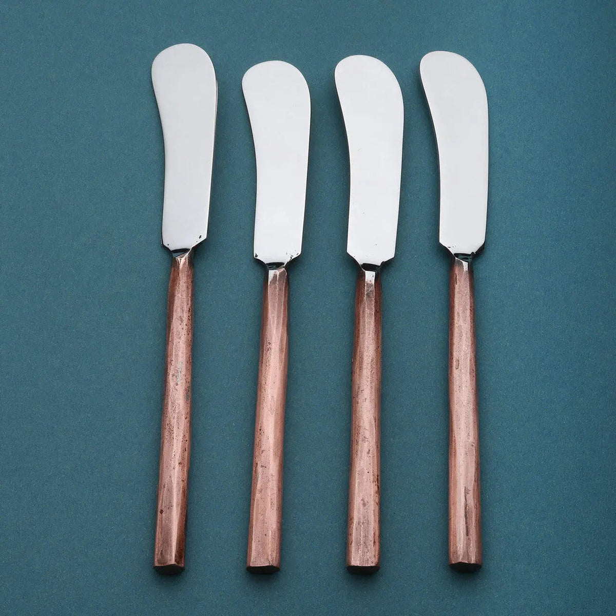 Four spreaders ready before anyone asks