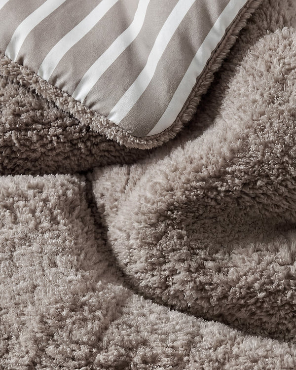 Reversible Striped Snug Comforter
